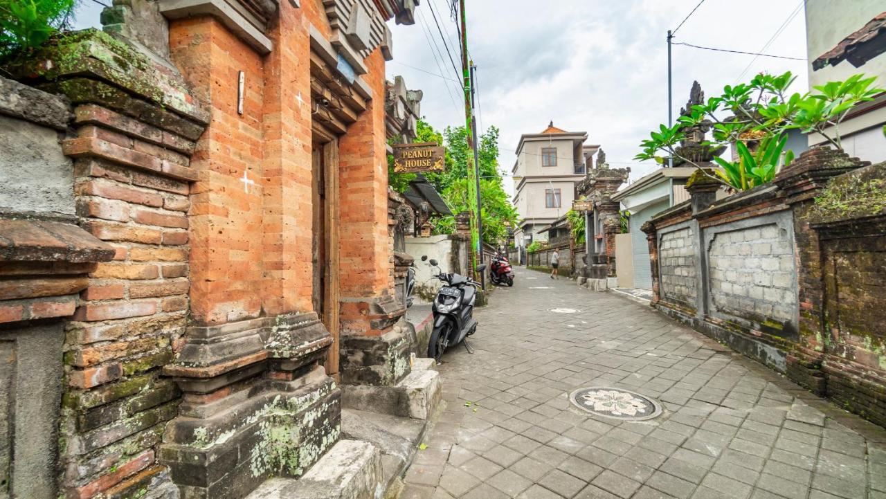 Peanut House Vandrerhjem Ubud Eksteriør bilde